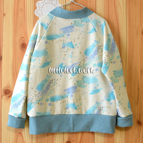 ラグランパーカ