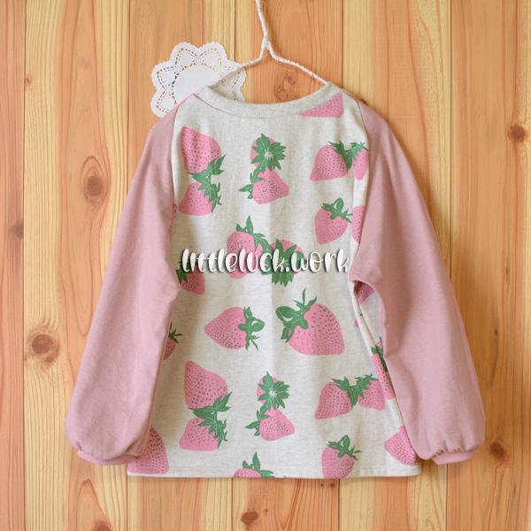 さんかく袖トップス