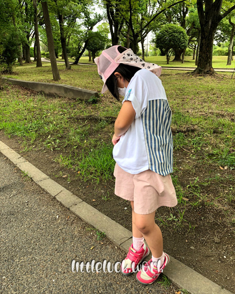 肩落ちラウンドプルオーバー