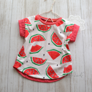 肩落ちラウンドプルオーバー