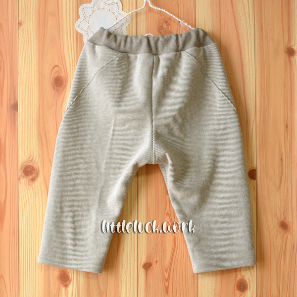 スラッシュパンツ