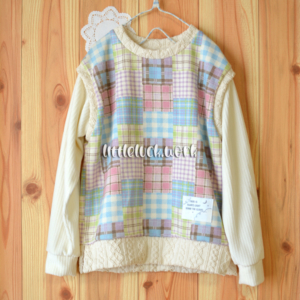 肩落ちラウンドプルオーバー