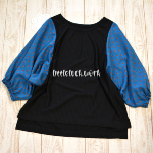 バイカラーブラウス