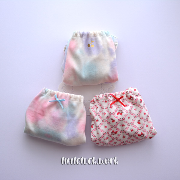 女の子のショーツ