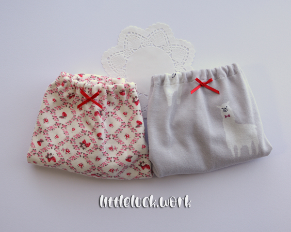 女の子のショーツ