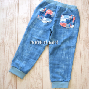 トラックパンツ