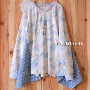 テントラインプルオーバー