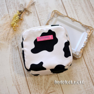 スクエアポーチ