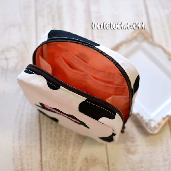 スクエアポーチ